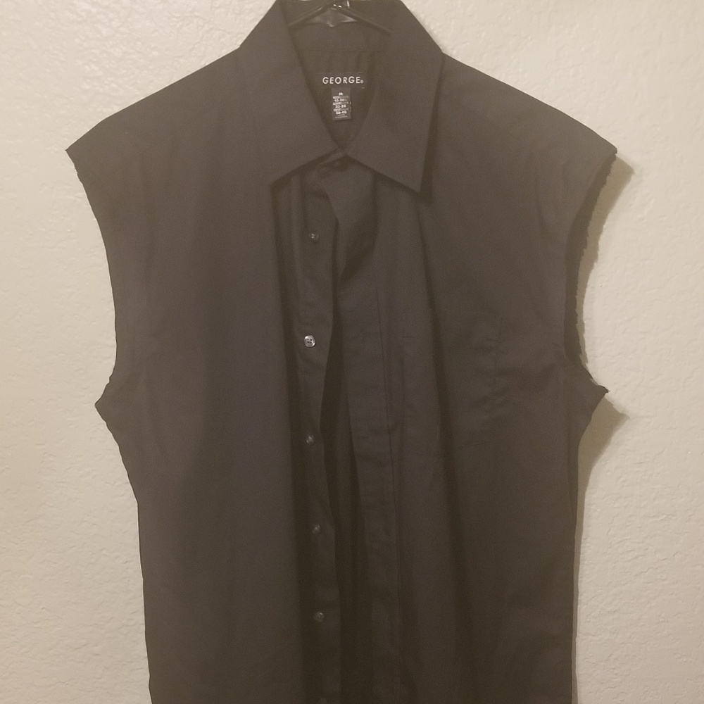 Black sleeveless button down